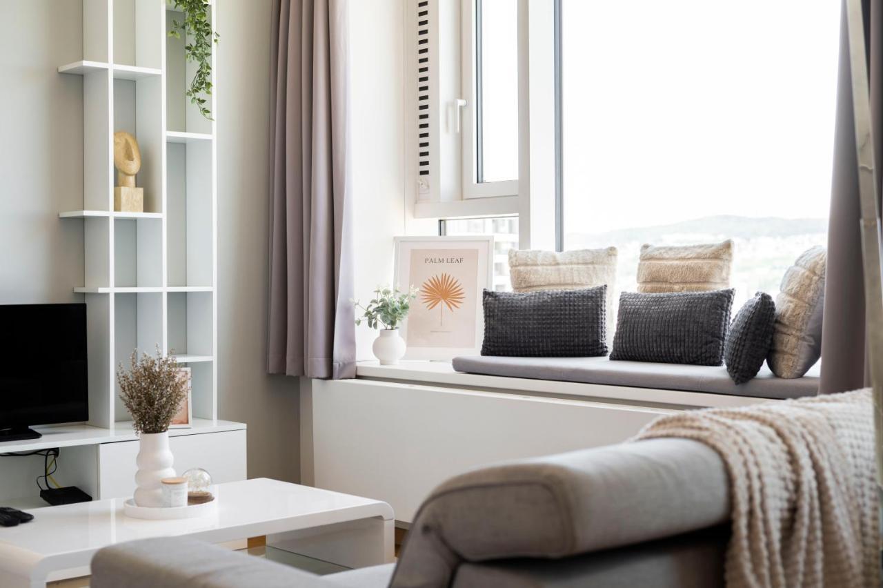 Luxury 1Bdrm On The 28Th Floor Leilighet Bratislava Eksteriør bilde