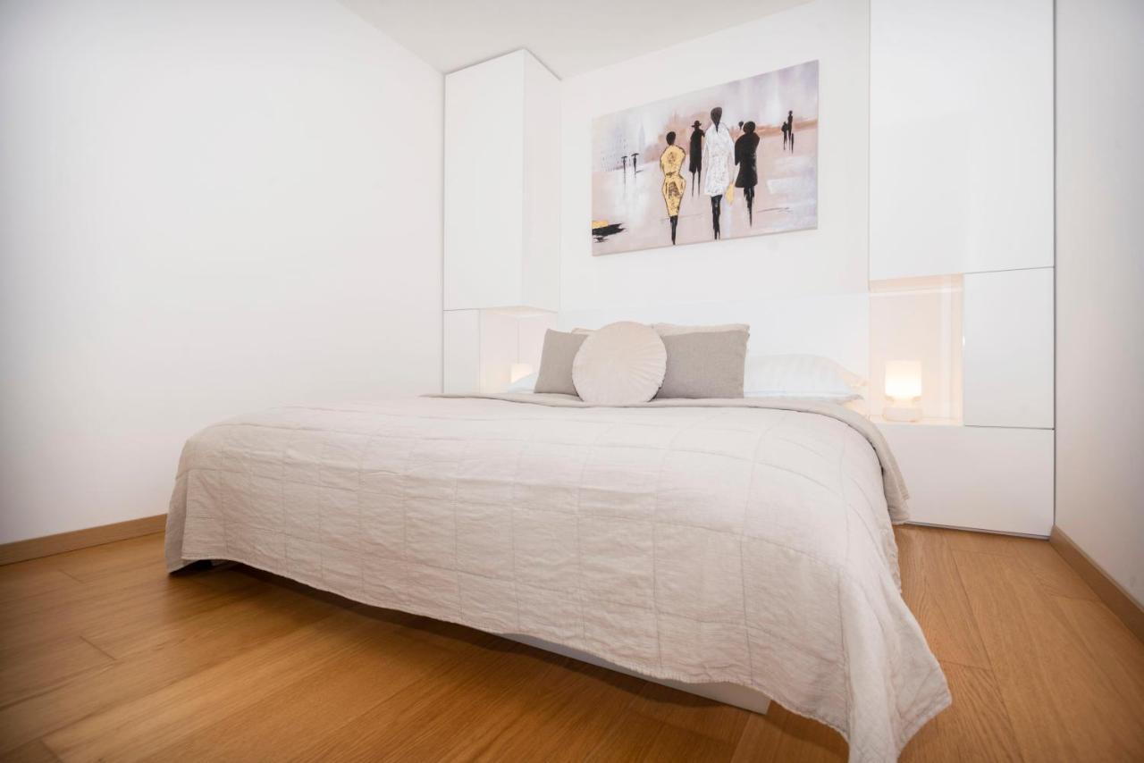 Luxury 1Bdrm On The 28Th Floor Leilighet Bratislava Eksteriør bilde