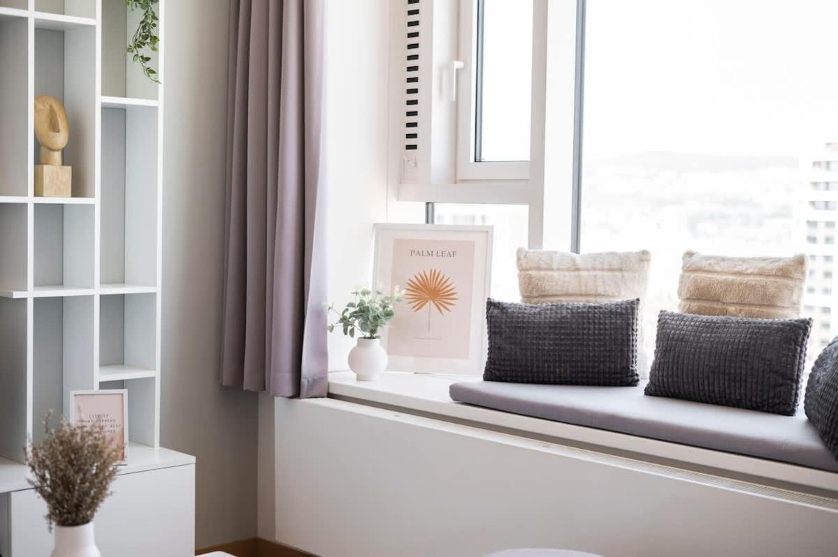 Luxury 1Bdrm On The 28Th Floor Leilighet Bratislava Eksteriør bilde