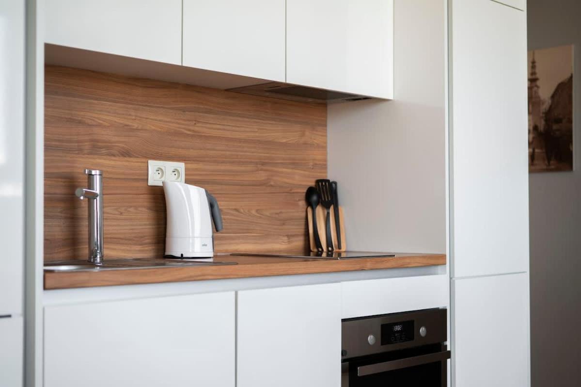 Luxury 1Bdrm On The 28Th Floor Leilighet Bratislava Eksteriør bilde