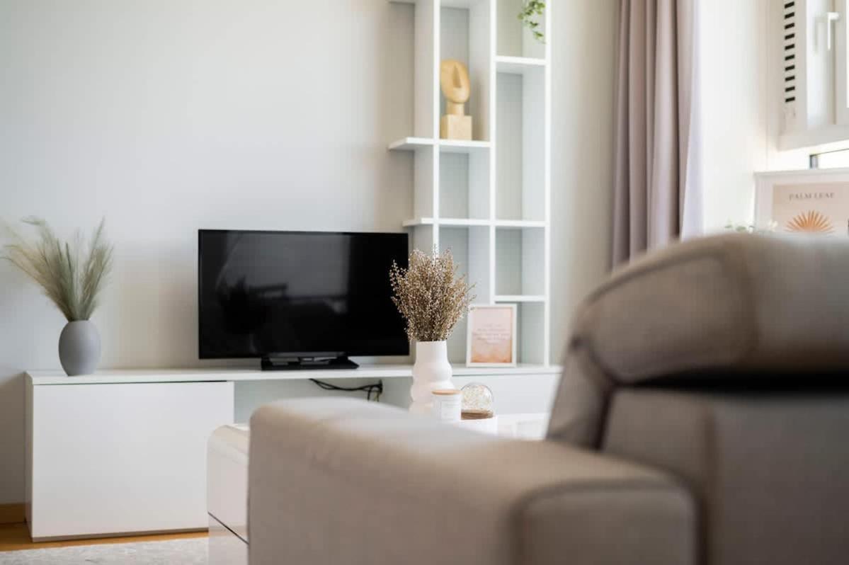 Luxury 1Bdrm On The 28Th Floor Leilighet Bratislava Eksteriør bilde